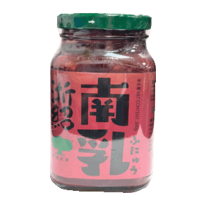 Giant Tree Salted Red Bean Curd Cubes in Heavy Brine  (300g/ bottle) 南乳